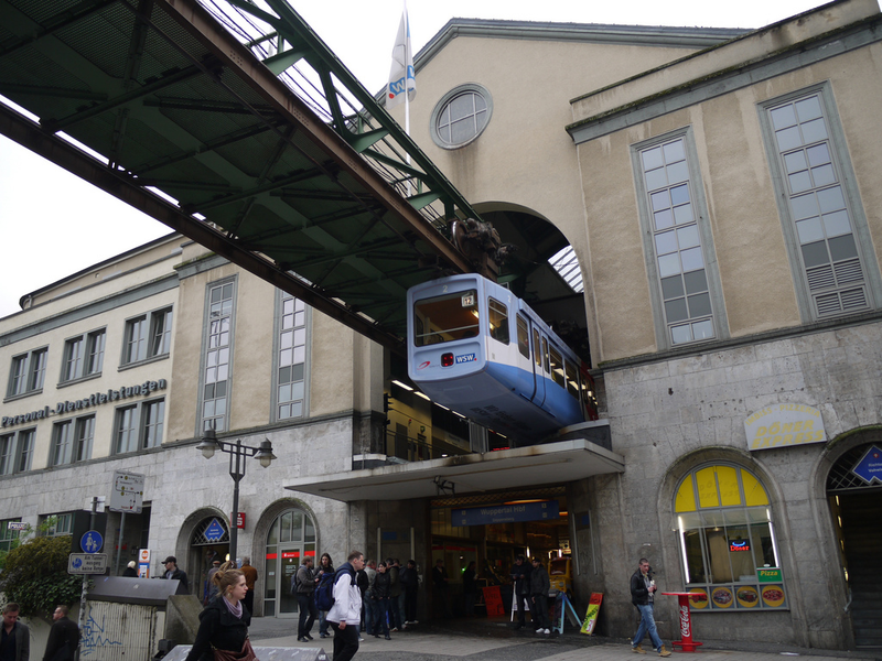 Illustration for article titled Wuppertal Suspended Railway